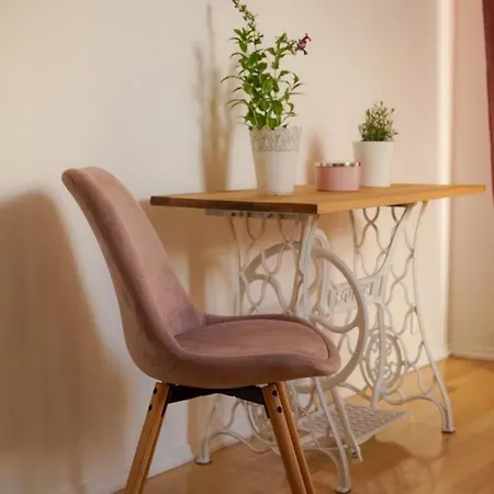 Pod Lipami Villa *