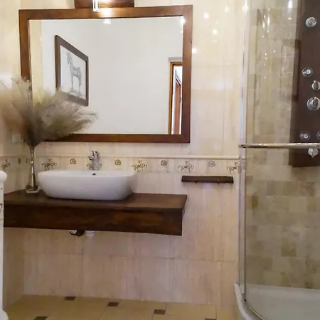 Villa Pod Lipami *