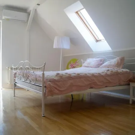 Villa Pod Lipami